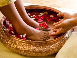 Hot oil massage rejuvenation Spa center kanchipuram